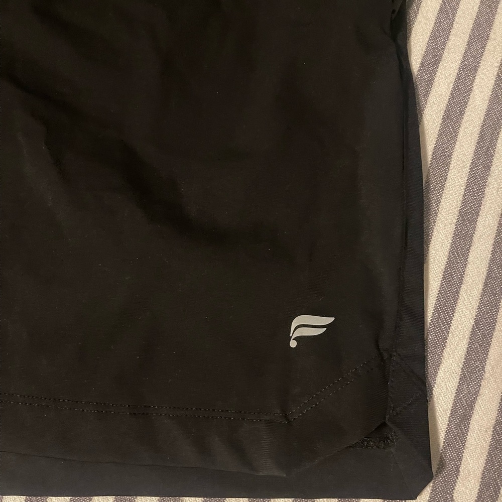 Fabletics short bundle - Picture 4 of 17